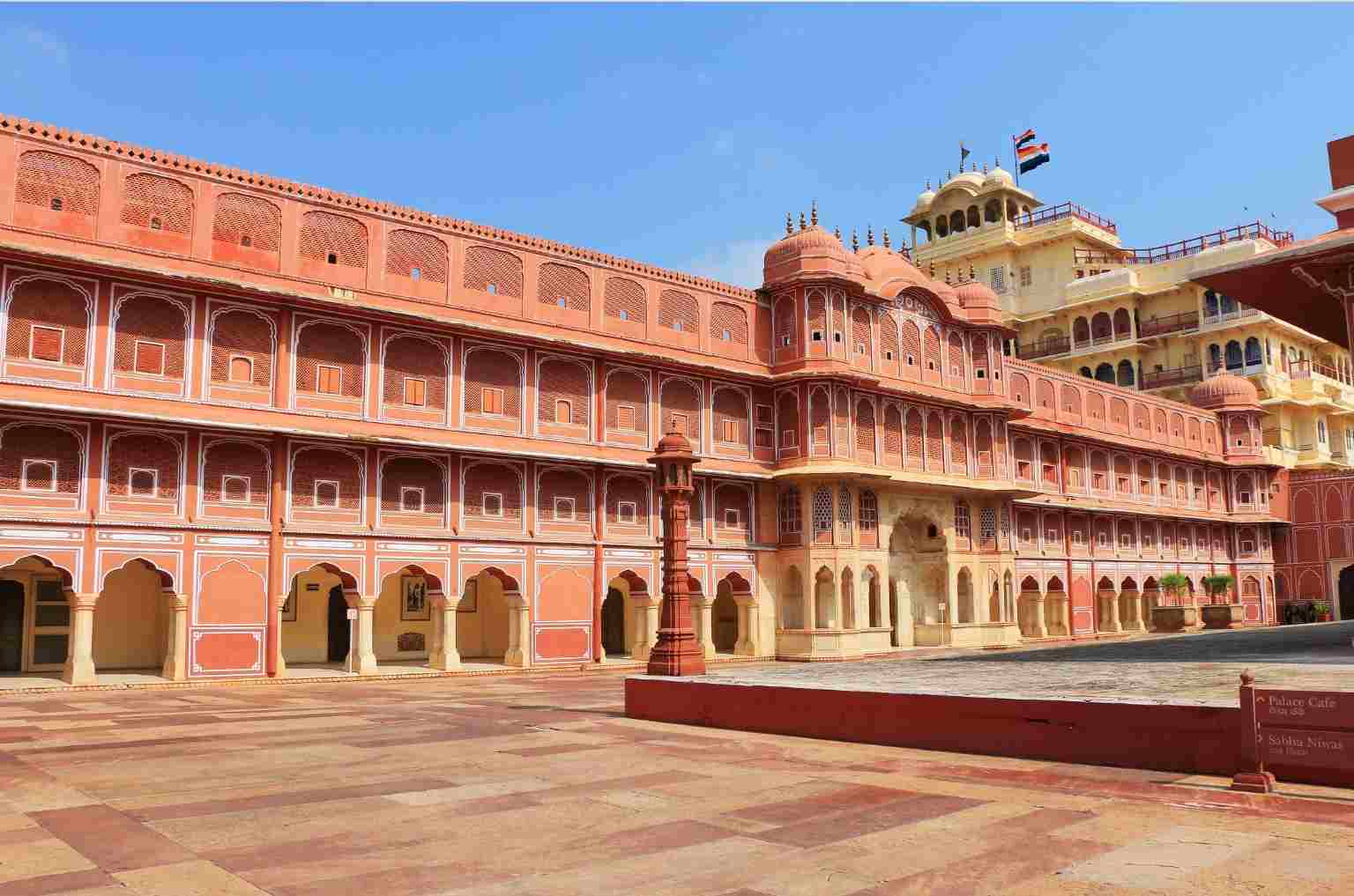 Jaipur: Royalty, Colors, And Culture