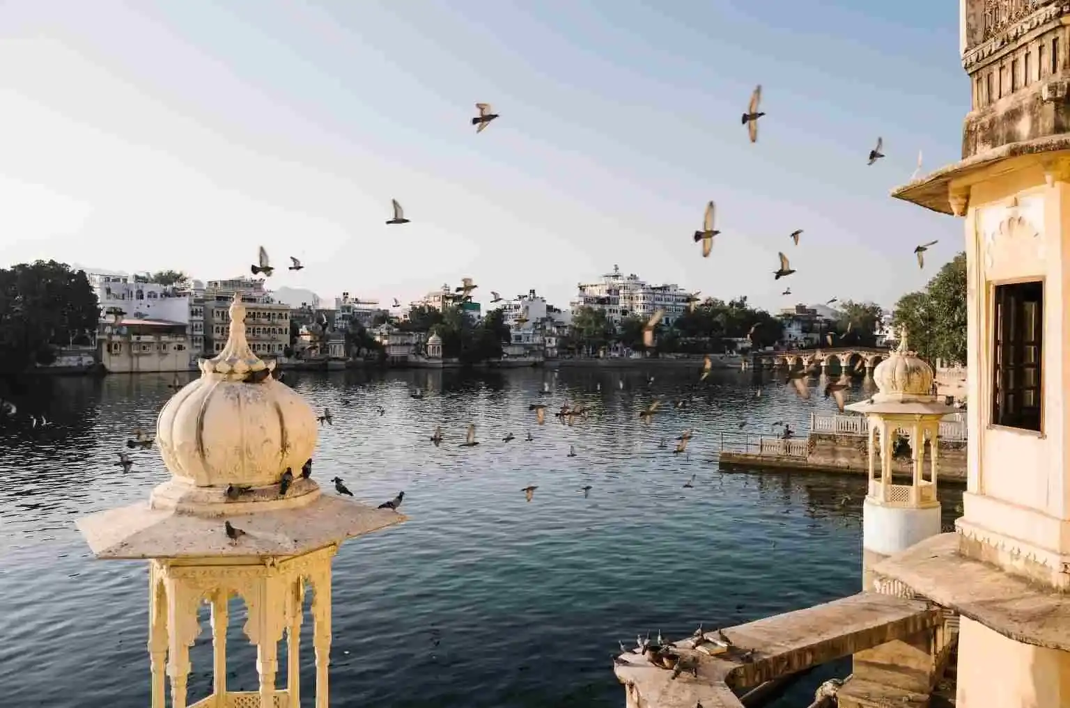 Udaipur lakes and winter leisure travel experience