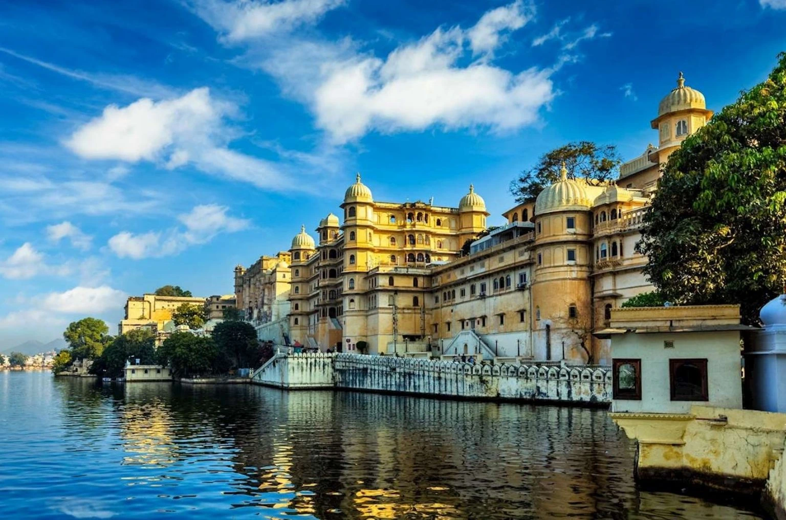udaipur serenity by water
