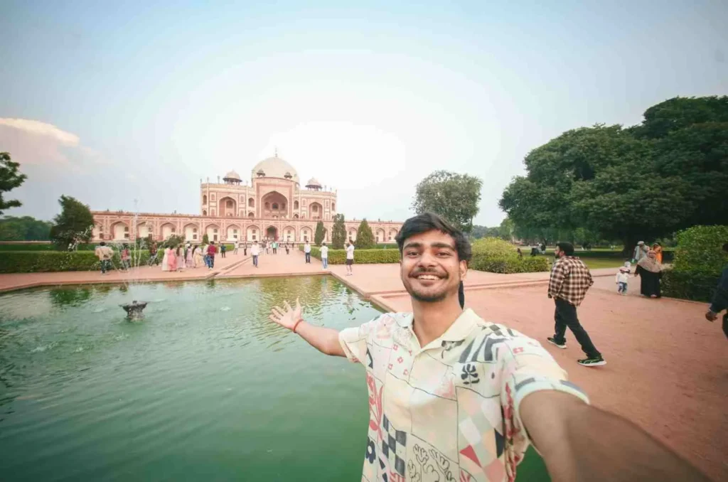 First-time visitor exploring Humayun’s Tomb in Delhi on a one-day itinerary