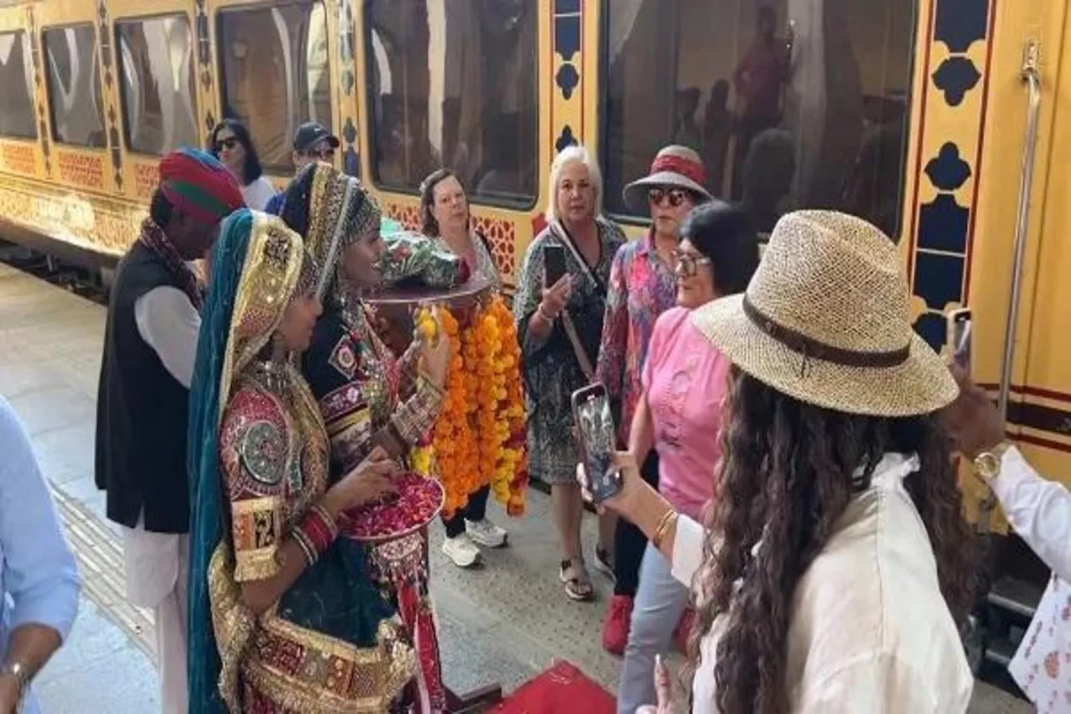 Escorted luxury train tour in India with guided sightseeing